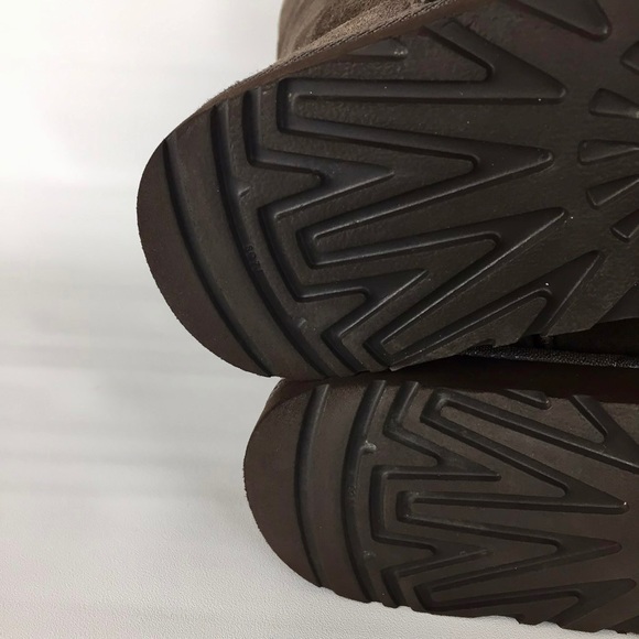 UGG Classic Tall 5815 Brown Shearling Boots 8 - Picture 12 of 14